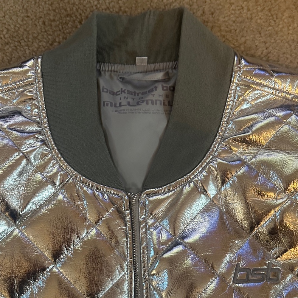 Silver Quilted Backstreet Boys Jacket Exclusively from The Sphere Show 2/14/26 - Picture 7 of 10